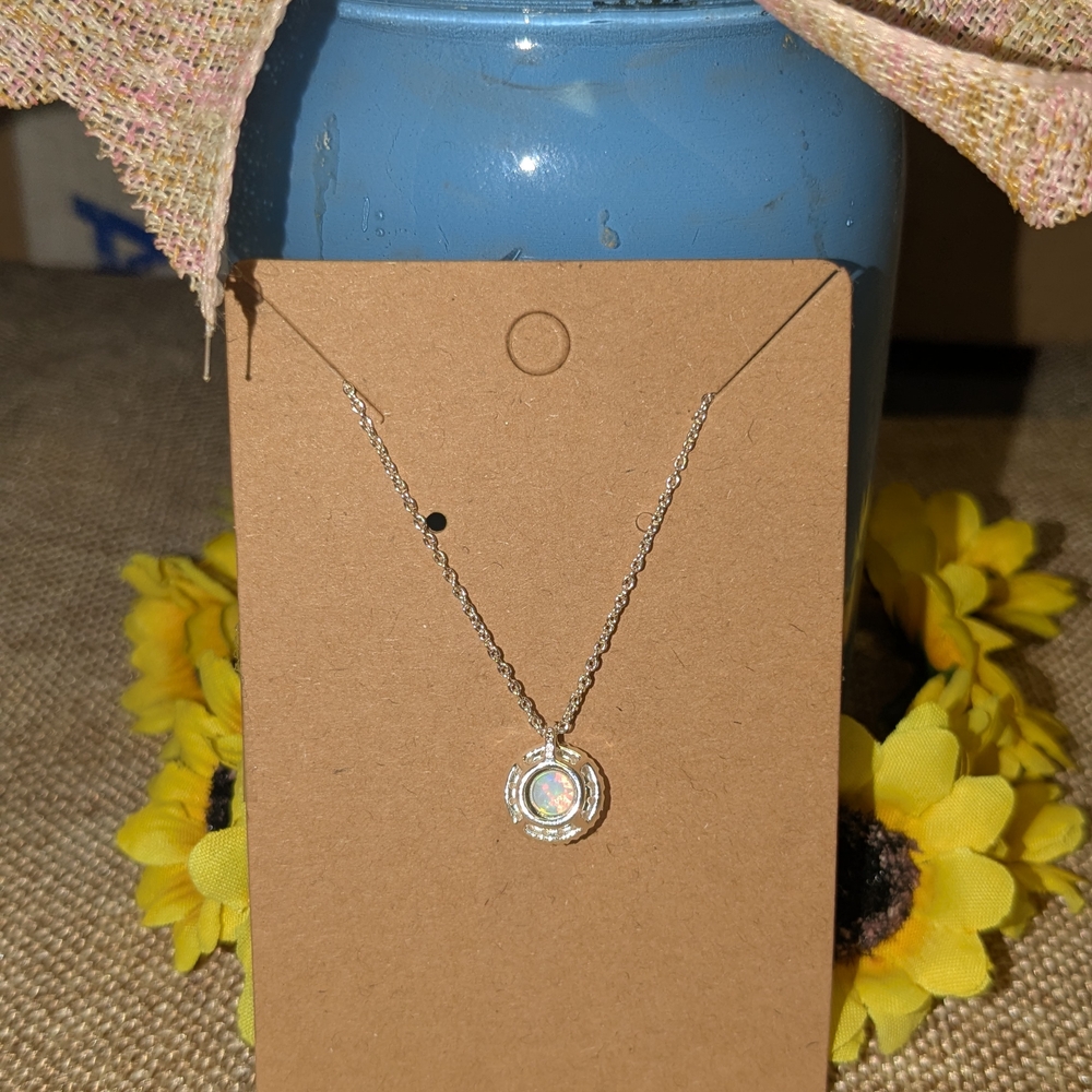 Elegant Silver Necklace with Opal Pendant